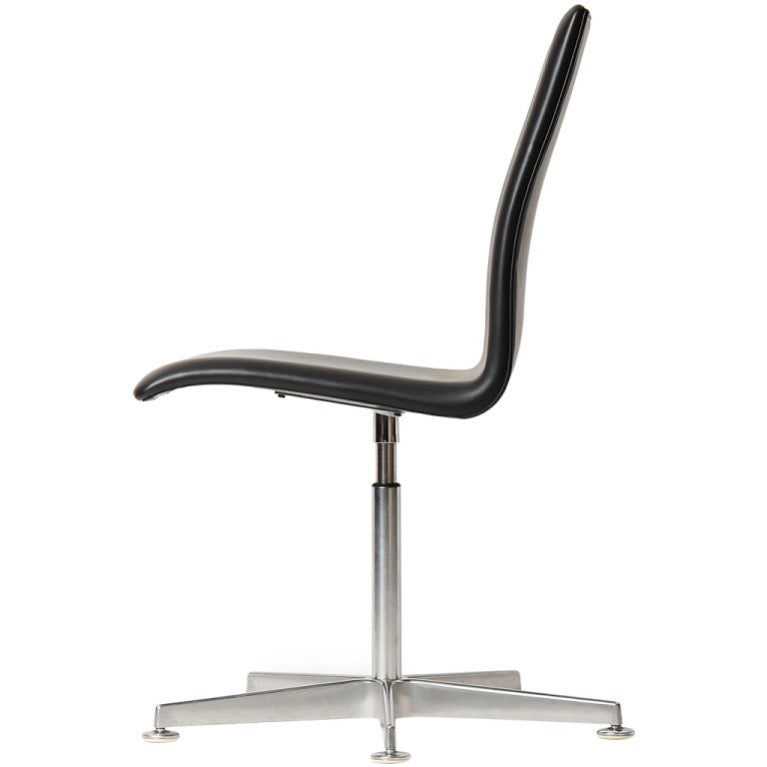 'Oxford' Chair by Arne Jacobsen for Fritz Hansen