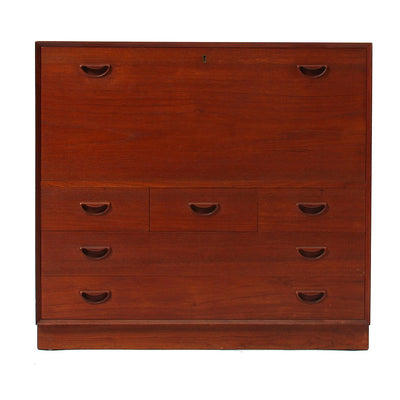 A Solid Teak Drawer Cabinet by Peter Hvidt & Orla Mölgaard-Nielsen - WYETH
