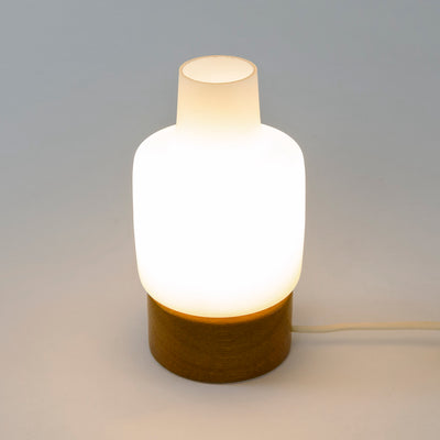 Glass Chimney Shade Oak Table Lamp for Luxus