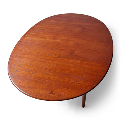 Rare Extension Table in Solid Teak and Oak by Hans J. Wegner for Johannes Hansen